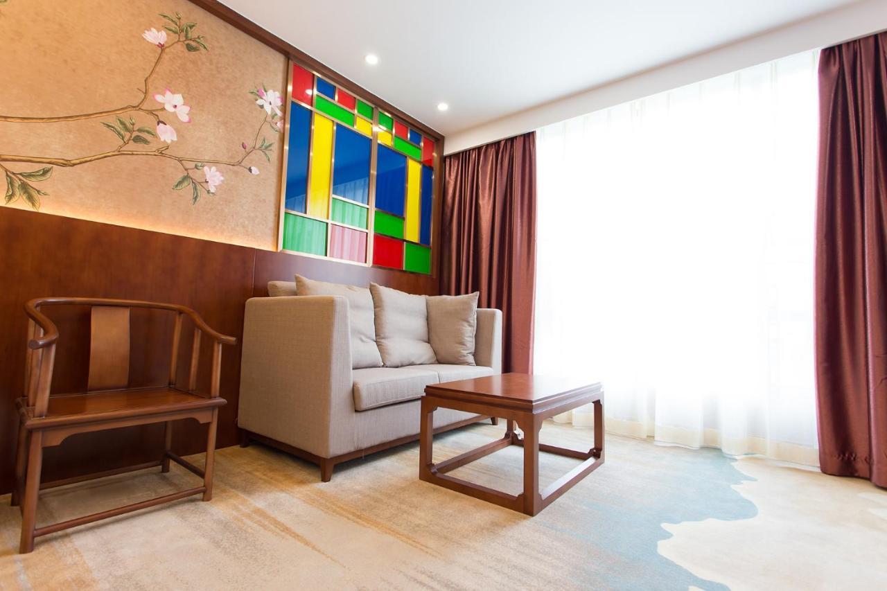 Guangzhou Nan Guo Hotel Екстериор снимка