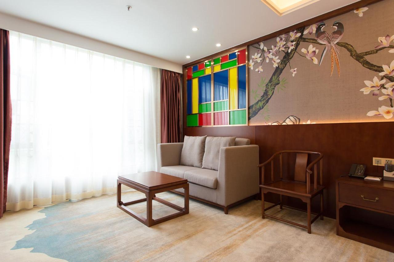 Guangzhou Nan Guo Hotel Екстериор снимка