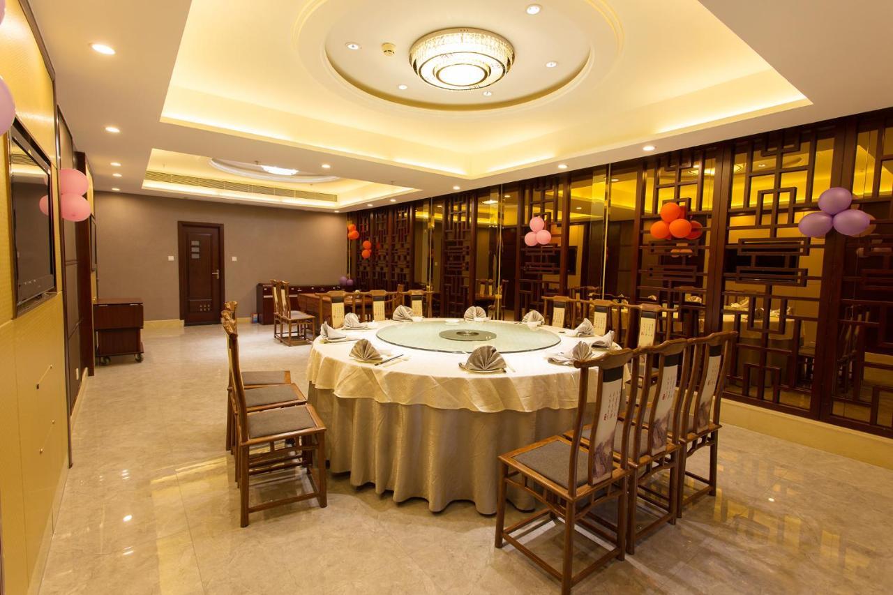 Guangzhou Nan Guo Hotel Екстериор снимка