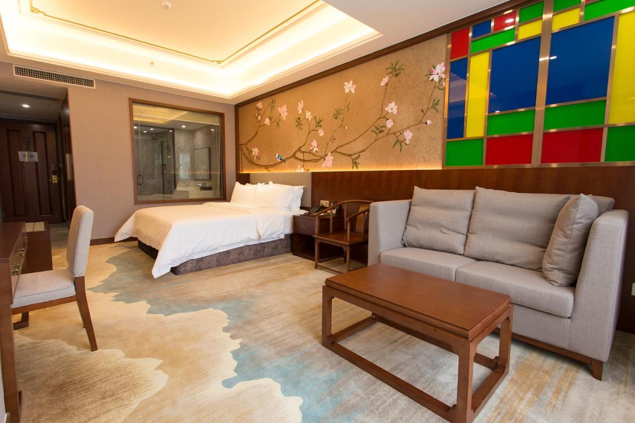 Guangzhou Nan Guo Hotel Екстериор снимка