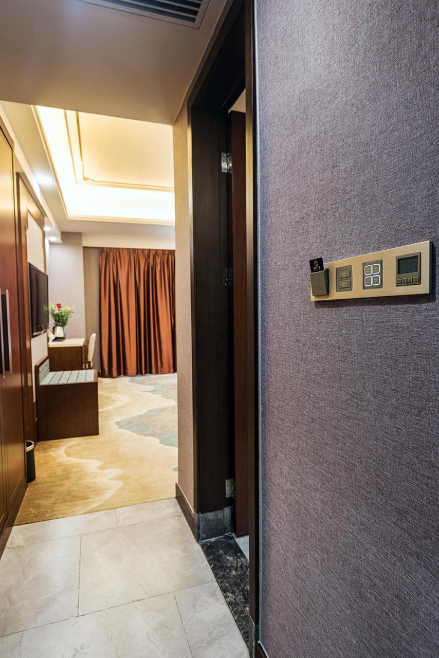 Guangzhou Nan Guo Hotel Екстериор снимка